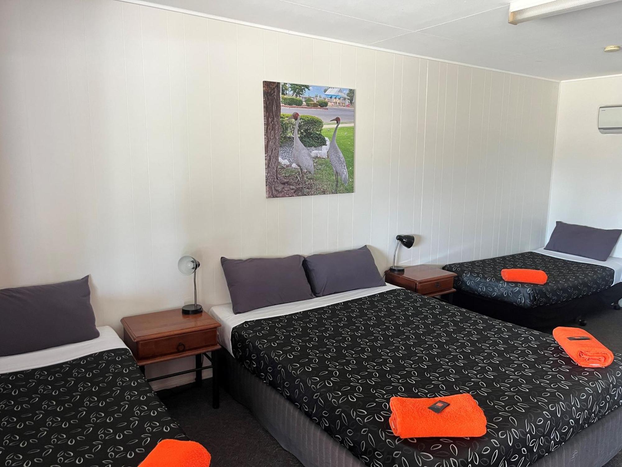 Winton Outback Motel Exterior foto